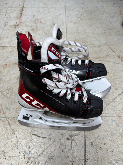 Used CCM JetSpeed FT475 Size 1.5R Skates