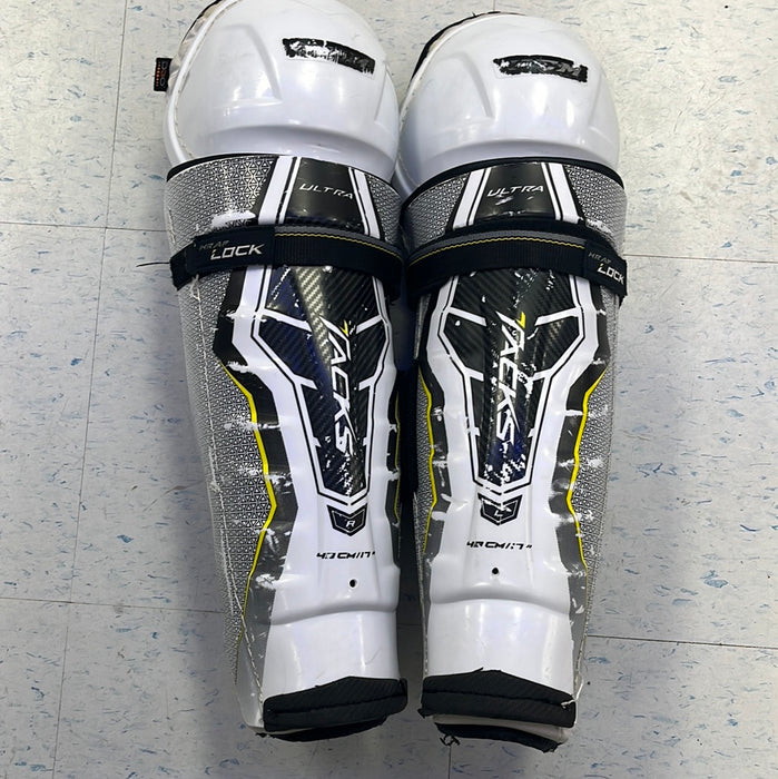 Used CCM Tacks Ultra 17” Shin Guards