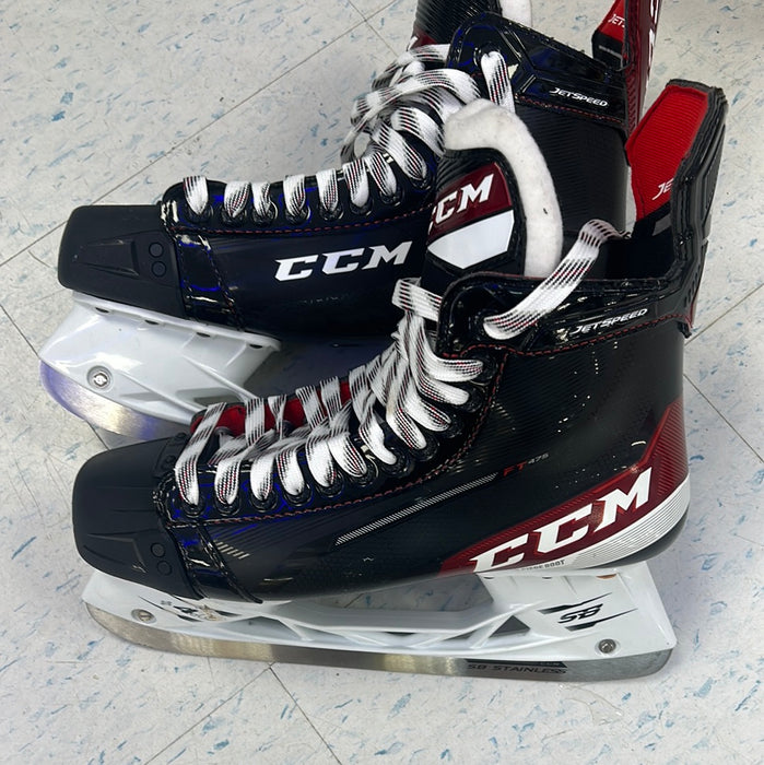 Used CCM JetSpeed FT475 Player Skates