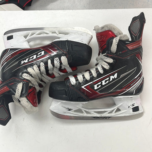 Used CCM FT480 Player Skates size 4.5D