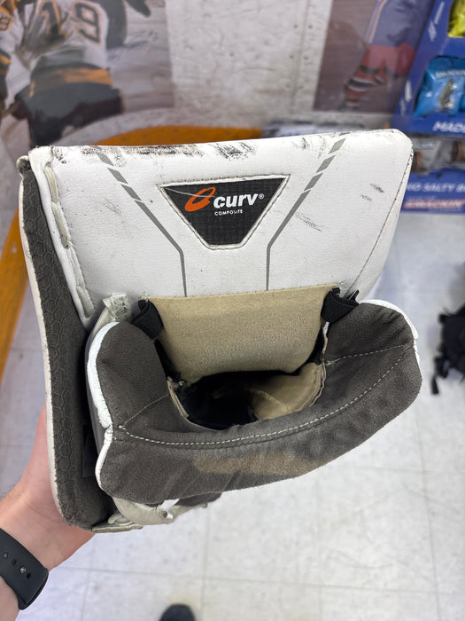 Used Bauer Vapor Hyperlite Senior Catcher and Blocker Set