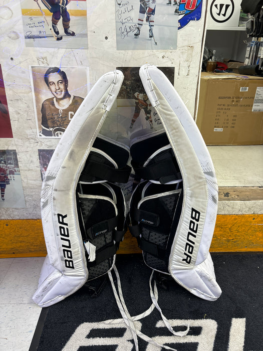 Used Bauer Supreme S29 Size Senior Large (35+) Goal Pads