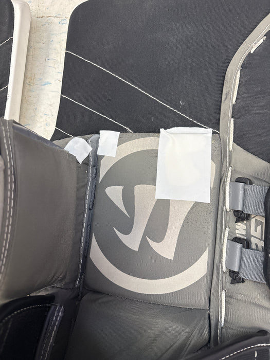 Used Warrior Ritual G6 30"+1" Leg Pads