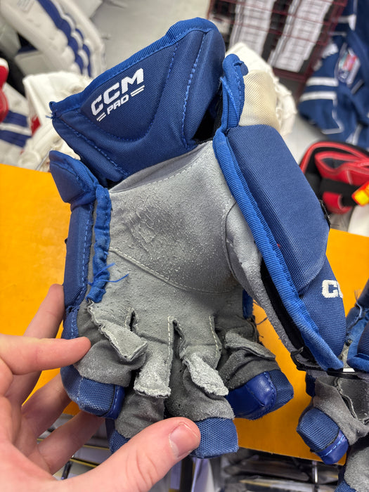 Used CCM HG 12XP M. Hellickson Pro Stock 14” Gloves