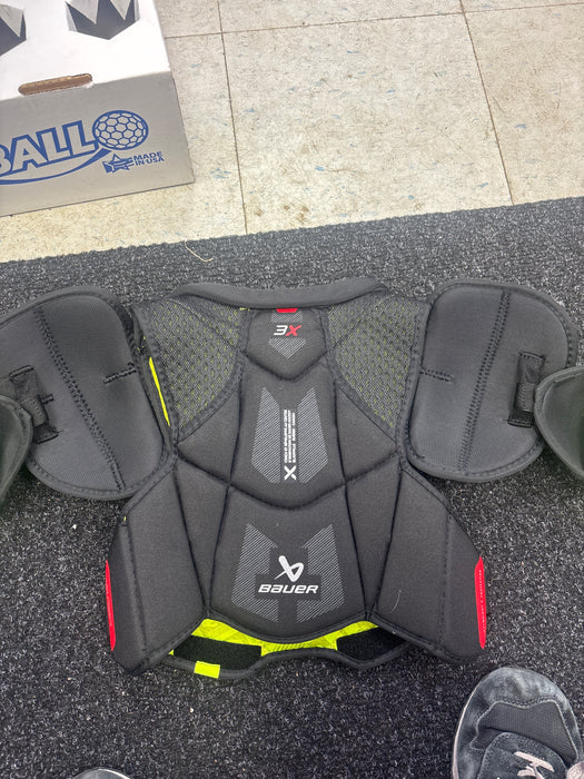 Used Bauer Vapor 3x Junior Small Shoulder Pads