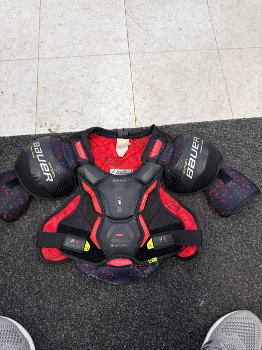 Used Bauer Vapor Intermediate Medium Shoulder Pads
