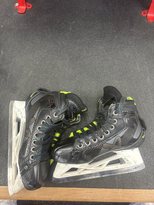 Used Bauer Vapor Elite Goalie Skates Size 1.5 D