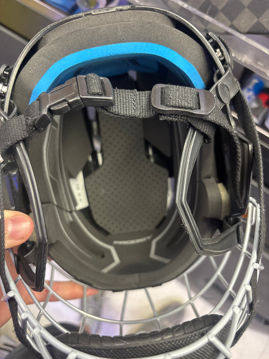 Used Bauer Prodigy Youth Helmet