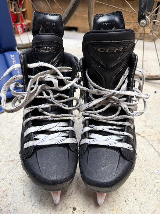 Used CCM JetSpeed FT8 Size 5.0R Skates