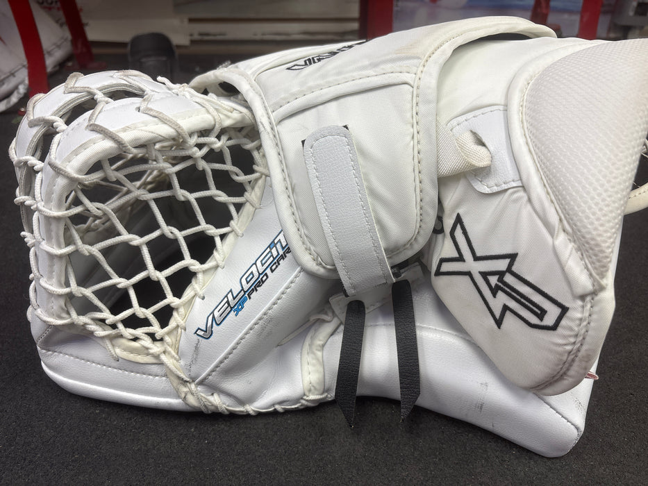 Used Vaughn Velocity XP Pro Carbon Catcher Right Hand Size Senior