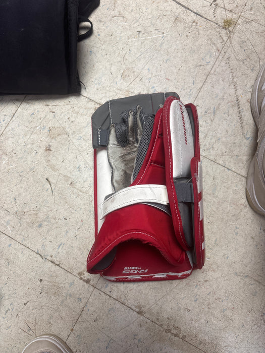 Used Warrior R/G5 Blocker Size Youth