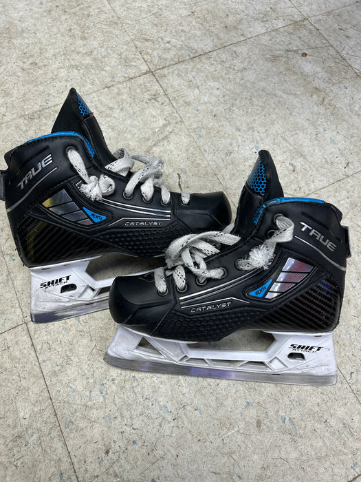 Used True Catalyst 5X4 Goal Skates