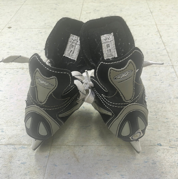 Used Hespeler Rogue Size 9 Youth Player Skates