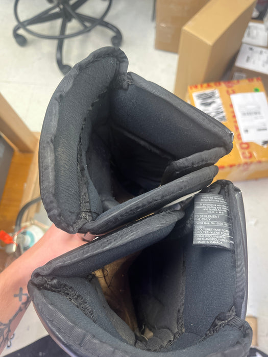 Used Muskoka 13” Gloves
