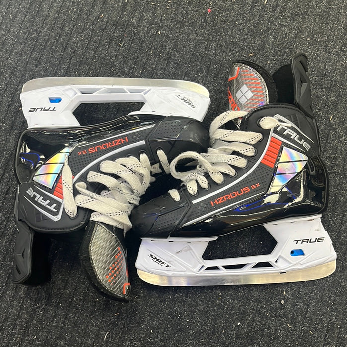Used True HZRDUS 5X Size 7.5W Player Skates