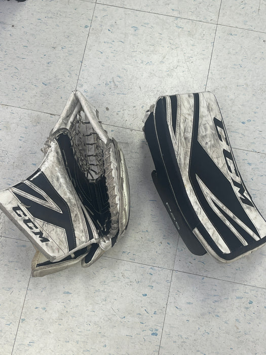 Used CCM P2.5 Junior Catcher and Blocker Set