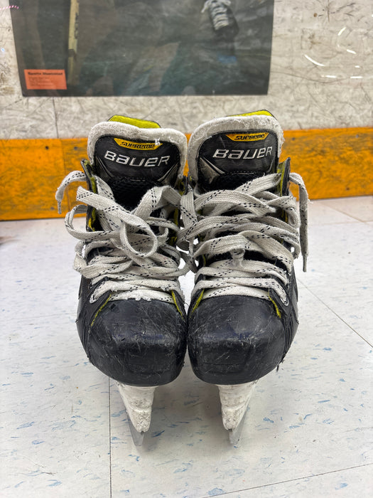 Used Bauer Supreme 3s Size 2.5 EE
