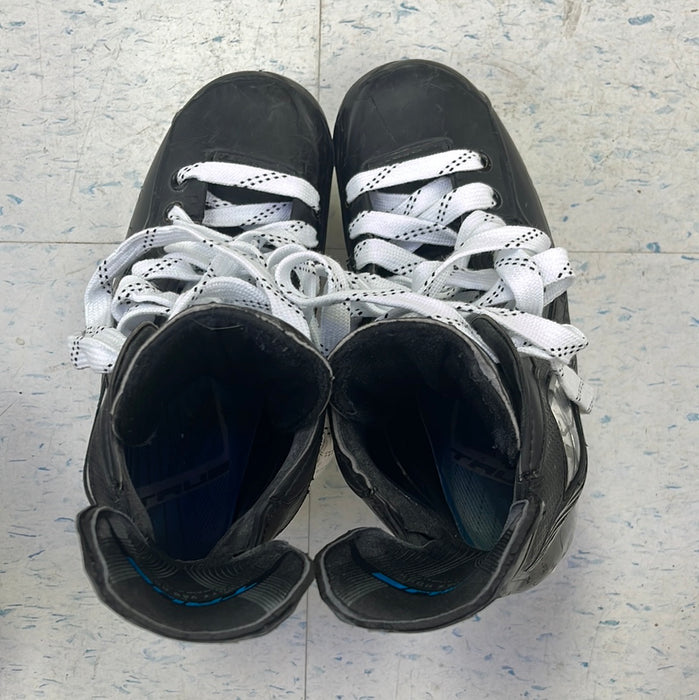 Used True Custom Size 8.5 Player Skates