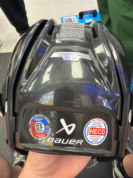 Demo Bauer Re-Akt 85 Senior Small Helmet