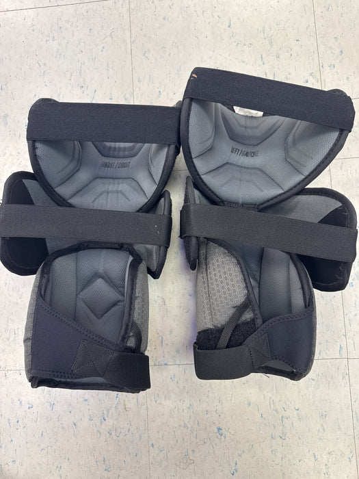 Used Bauer Pro Senior Knee Guard