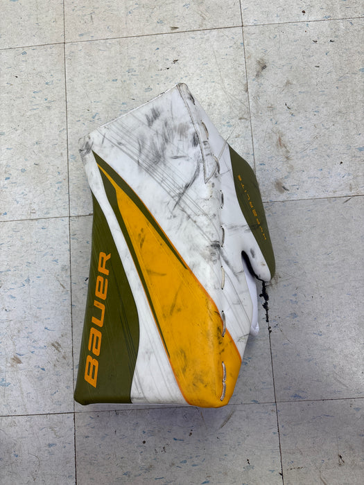 Used OHL Pro Stock Domenic Divincentiis Bauer Vapor Hyperlite 2 Blocker