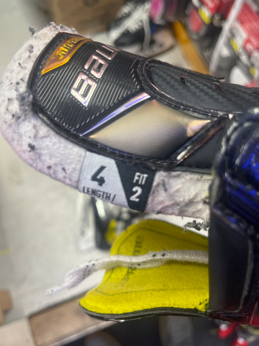 Used Bauer Supreme 3S Size 4 Skates