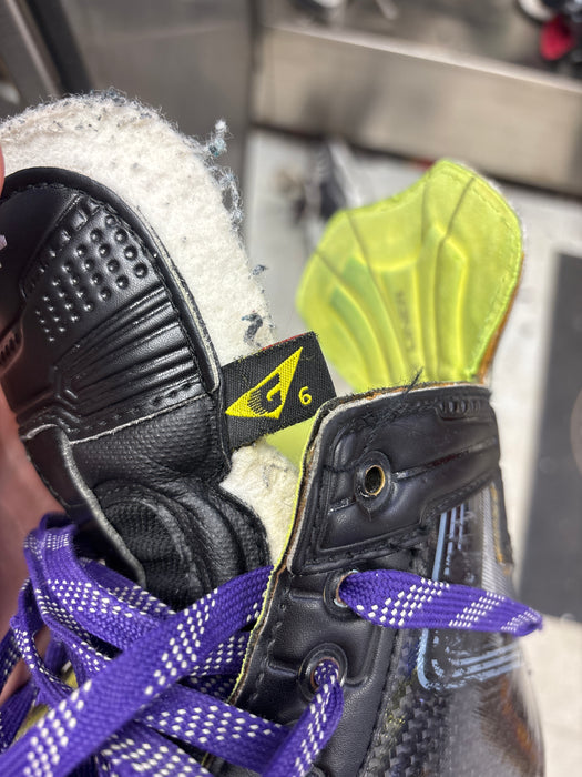 Used Graf Ultra G9035 Size 6.0EE Skates