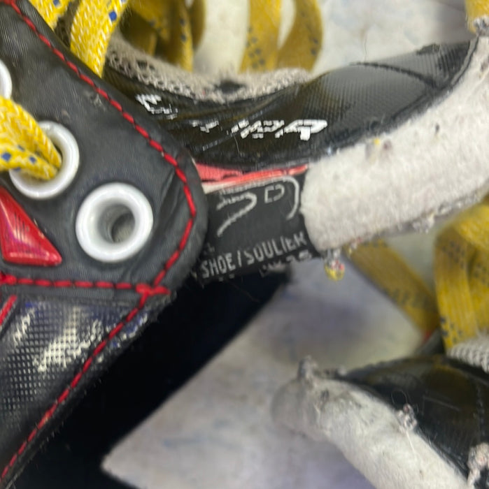 Used Bauer Vapor X500 Size 2 Player Skates