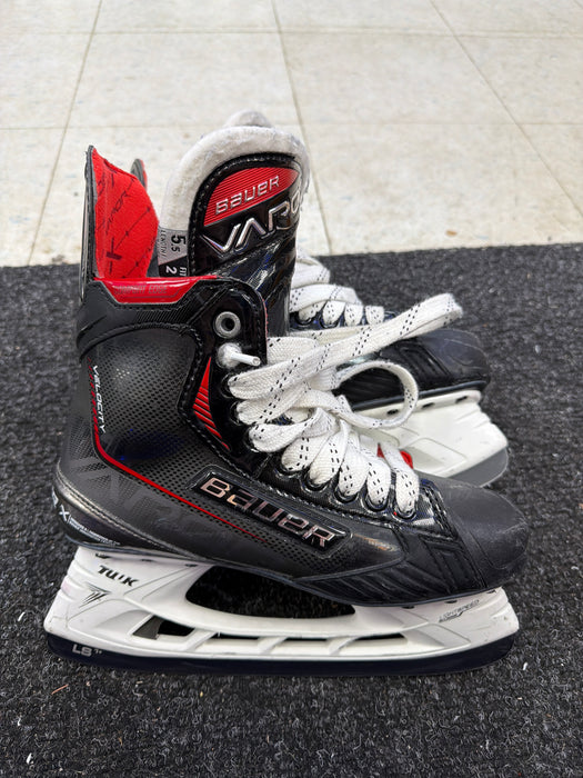 Used Bauer Vapor Velocity Size 5.5 Fit 2 Skates