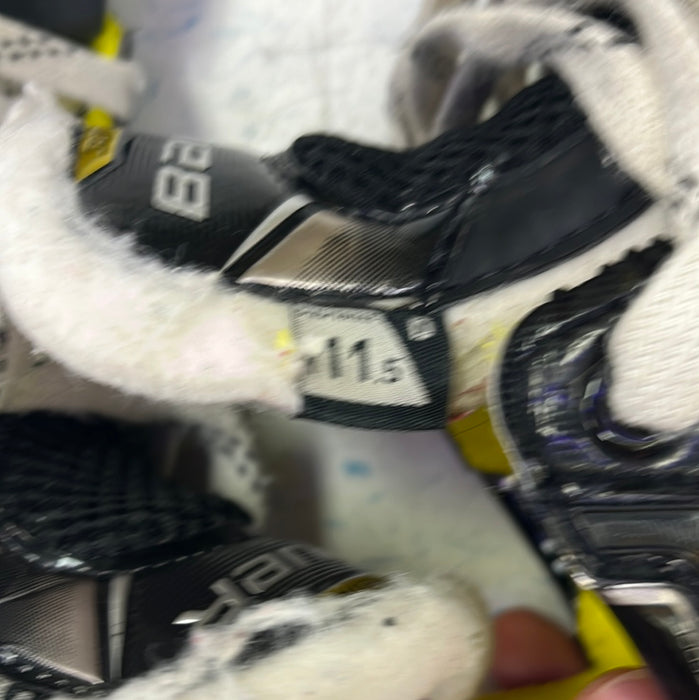 Used Bauer Supreme 3S Size 11.5 Youth Player Skates