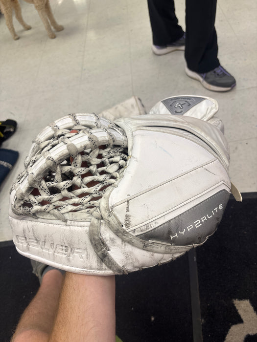 Used Bauer Vapor Hyperlite 2 Senior and Blocker Set