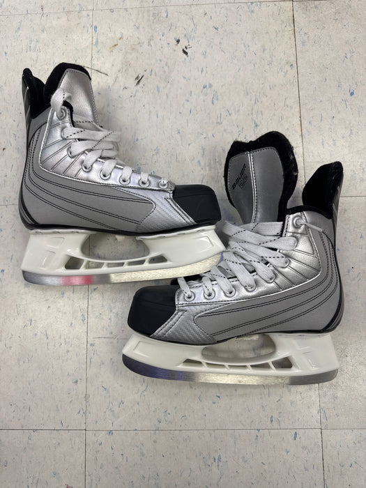 Used Bauer 22 5D Player Skates