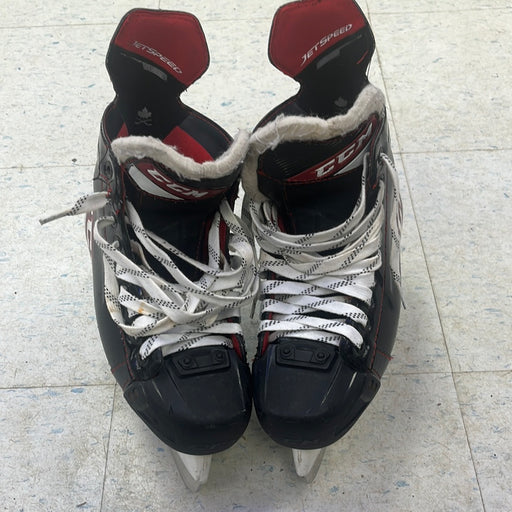Used CCM JetSpeed FT475 Size 5.5 Player Skates