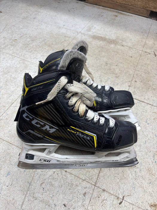 Used CCM Super Tacks 9370 Size 6.0 Goal Skates