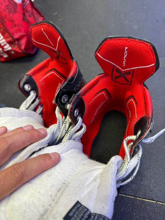Used Bauer Vapor X5 Pro Skates 12.5 Youth