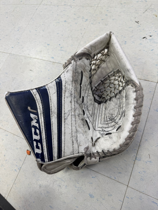 Used CCM Premier R1.5 Junior Catcher