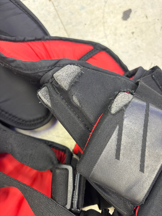 Used CCM EFlex 1.9 Intermediate Large/X-Large Chest Protector