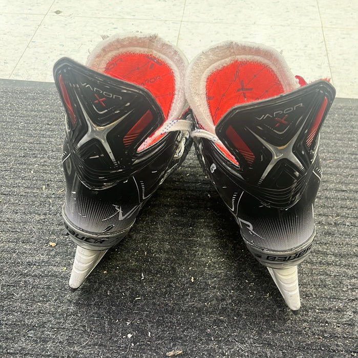 Used Bauer Vapor X3.7 Size 8 Player Skates