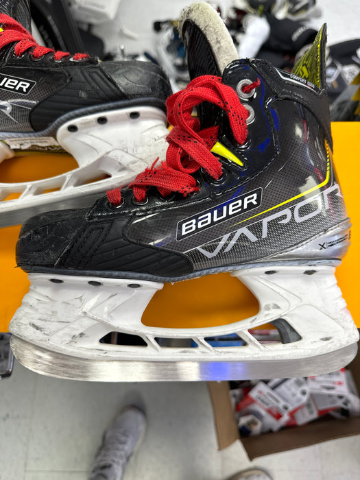 Used Bauer Vapor 3X 2.5D Player Skates