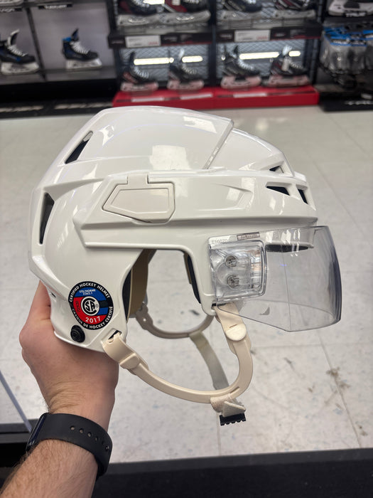 Used CCM Vector 08 Senior Large Helmet