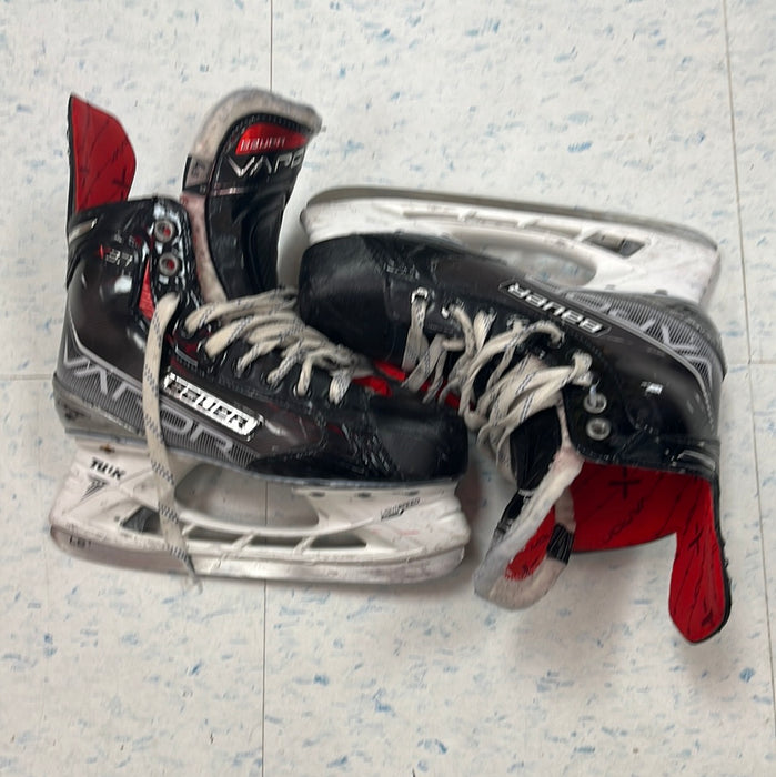 Used Bauer Vapor X3.7 Size 4.5 Player Skates