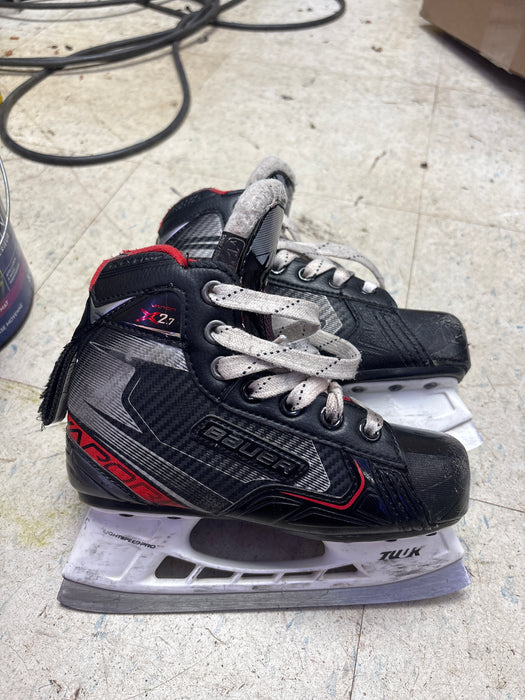 Used Bauer Vapor x2.7 Youth 12.5 Goal Skates