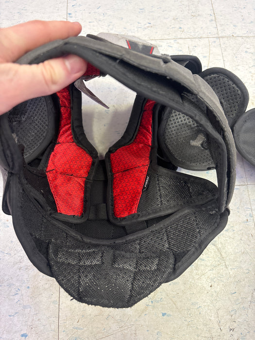 Used CCM JetSpeed FT1 Junior Medium Shoulder Pads