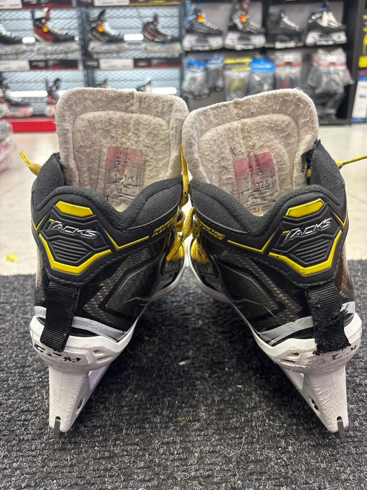 Used CCM Tacks 9060 Size 1.0D Goal Skates
