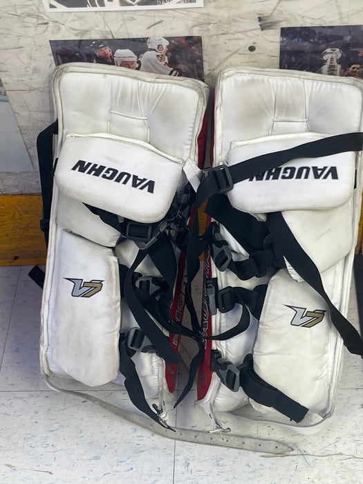Used Vaughn V7 20+2 Goal Pads
