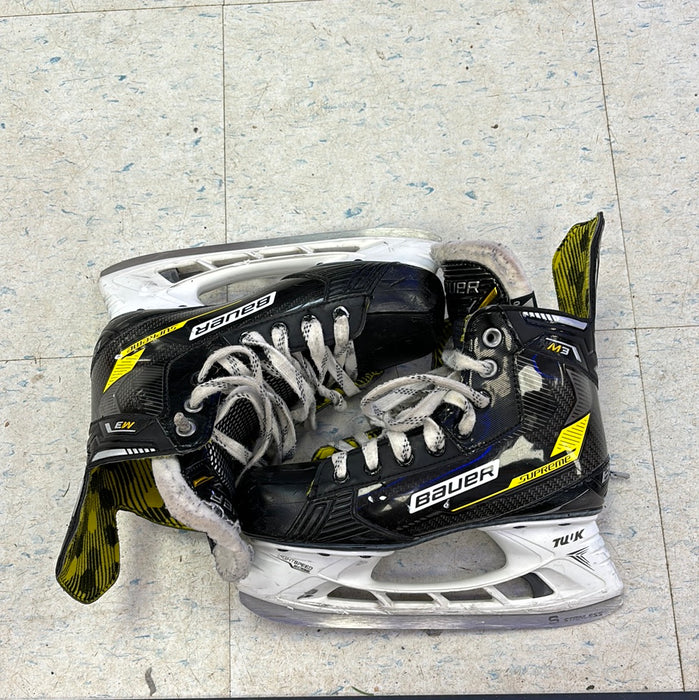 Used Bauer Supreme M3 Size 4.0 D Skates