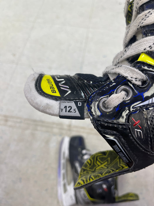 Used Bauer Vapor 3X Size 12.5 Youth Skates