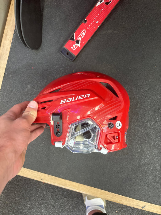 Used Bauer Reakt 85 Helmet Size Senior Medium