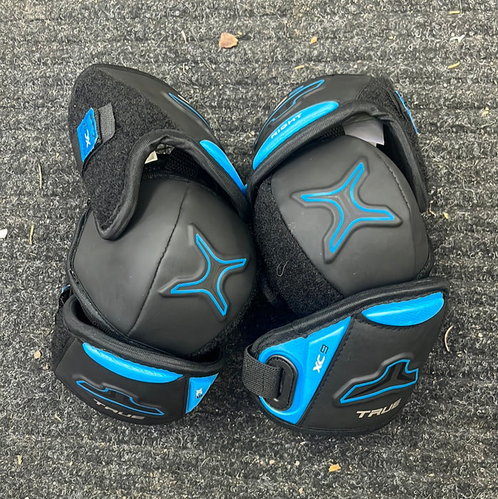 Used True XC9 Junior Small Elbow Pads