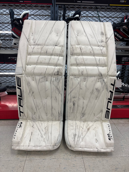 Used True Catalyst 7x3 33+2” Senior Goal Pads